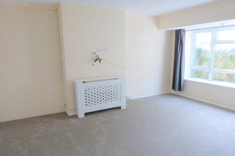 2 bedroom ground floor maisonette to rent, Newdigate Green, Harefield UB9