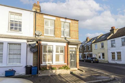 Camac Road, Twickenham TW2