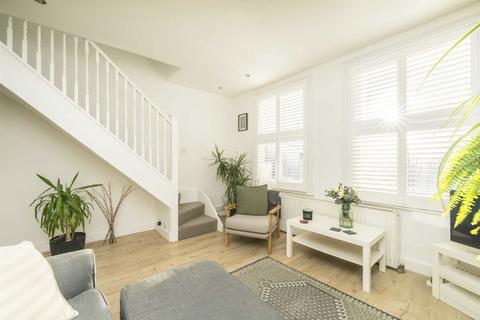 2 bedroom maisonette for sale, Camac Road, Twickenham TW2