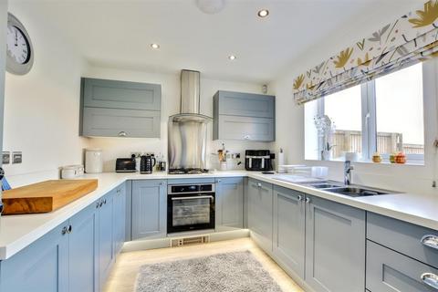 4 bedroom detached house for sale, Deepfields Drive, Shipley Lake Side, Heanor