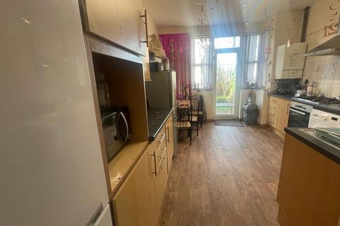 5 bedroom private hall to rent, Granville Road (35), Fallowfield, Manchester