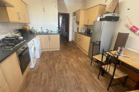 5 bedroom private hall to rent, Granville Road (35), Fallowfield, Manchester