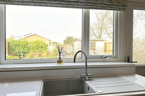 2 bedroom detached bungalow for sale, Staindale Close, Yarm, TS15 9RE