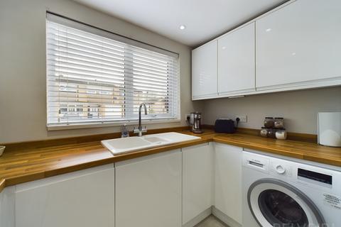 3 bedroom end of terrace house for sale, Bell Meadow, Bury St Edmunds, IP32