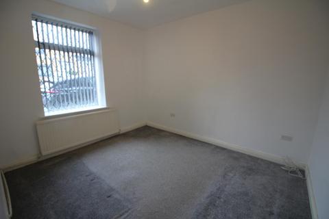 3 bedroom terraced house to rent, Ada Street, Ramsbottom, BL0