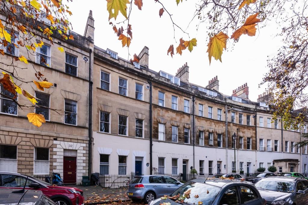 Flat 7, 31, Grosvenor Place Bath, BA1 6 BA 2.jpg