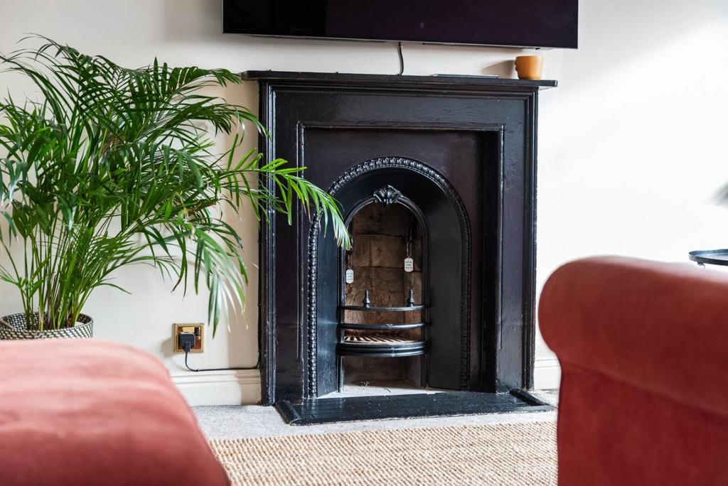 Flat 7, 31, Grosvenor Place Bath, BA1 6 BA-6.jpg