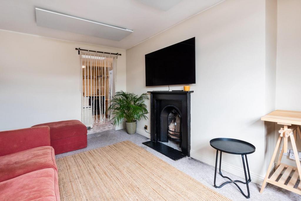 Flat 7, 31, Grosvenor Place Bath, BA1 6 BA-7.jpg