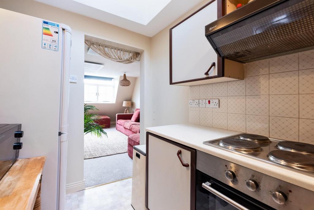 Flat 7, 31, Grosvenor Place Bath, BA1 6 BA-10.jpg