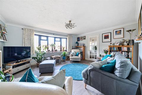6 Fox Meadows, Crewkerne, TA18 7QW