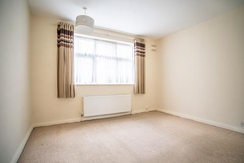 2 bedroom flat to rent, Melbourne Court, London SE20