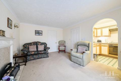 1 bedroom flat for sale, Goldsmere Court, Hornchurch