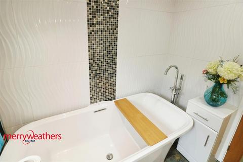 15 Ashley Croft, Royston, Barnsley, S71 4SH