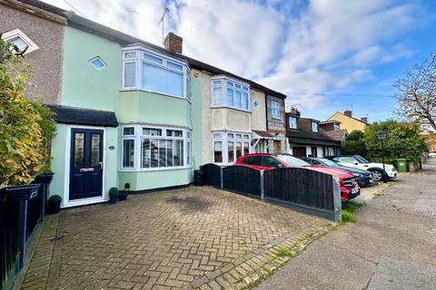 2 bedroom terraced house for sale, Harwood Avenue, Hornchurch