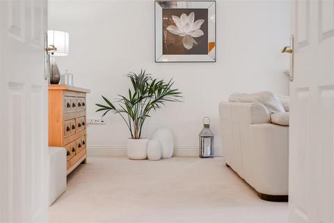 Applewood Alcocks Lane, Kingswood, Tadworth, KT20 6BB