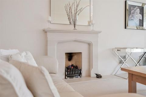 Applewood Alcocks Lane, Kingswood, Tadworth, KT20 6BB