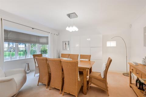 Applewood Alcocks Lane, Kingswood, Tadworth, KT20 6BB