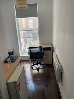 Studio to rent, Marchmont Street, Holborn London WC1N