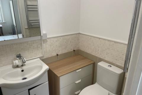 Studio to rent, Marchmont Street, Holborn London WC1N