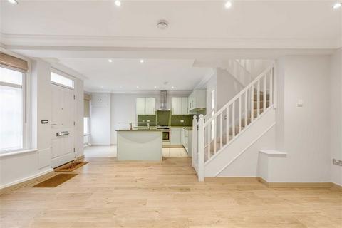 2 bedroom house to rent, Gloucester Place Mews, London W1U