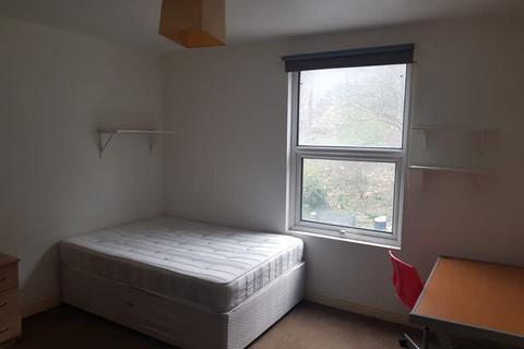 4 bedroom terraced house to rent, Leeds LS3