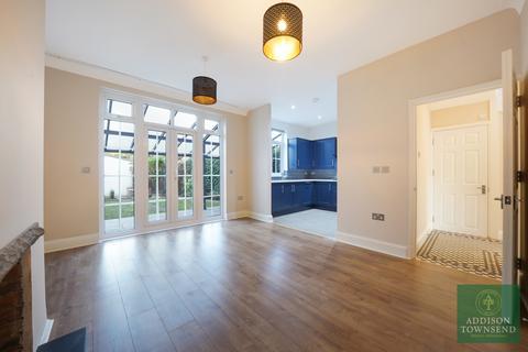 4 bedroom semi-detached house for sale, Park Crescent, EN2