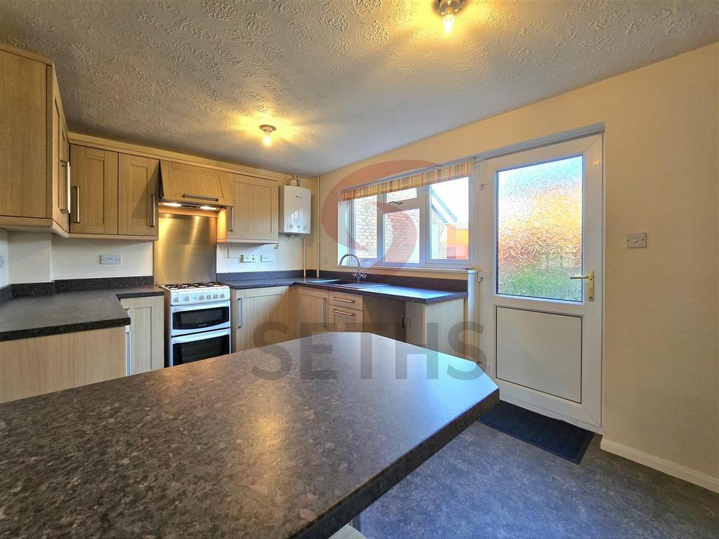 Kitchen/Dining Area