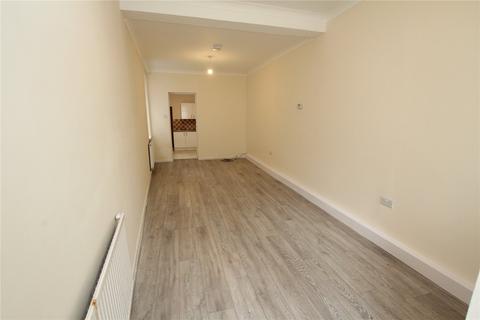 3 bedroom end of terrace house to rent, William Street, Swindon, Wiltshire, SN1