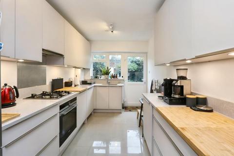 5 bedroom terraced house to rent, Catherine Road, Surbiton KT6