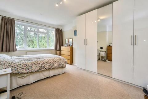 5 bedroom terraced house to rent, Catherine Road, Surbiton KT6