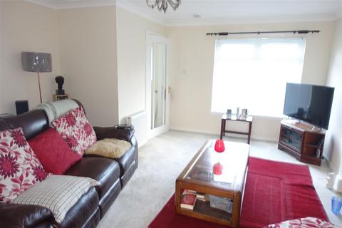 3 bedroom link detached house for sale, Kinacres Grove, Bo'ness