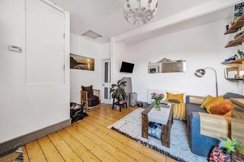 1 bedroom flat for sale, Dalrymple Road, Brockley