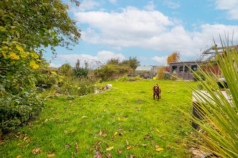 4 bedroom bungalow for sale, Kennett Cottages, Kennett, Newmarket, Cambridgeshire