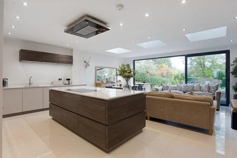 60 Elers Road, London, W13 9QD
