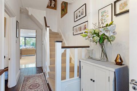 60 Elers Road, London, W13 9QD