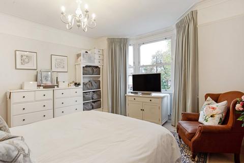 60 Elers Road, London, W13 9QD