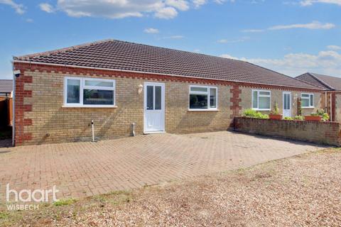 2 bedroom semi-detached bungalow for sale, Primrose Gardens, Christchurch