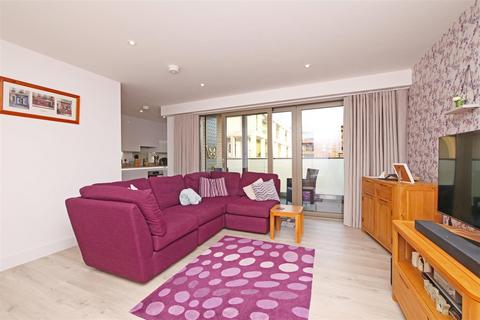 1 bedroom apartment for sale, Clock Tower Way, Off Campleshon Road