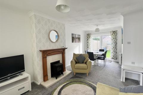 15 Fairfield Close, St Austell, PL25 3HE