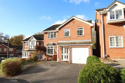 4 bedroom detached house for sale, Athena Close, Fair Oak, Eastleigh