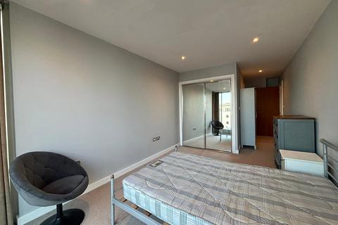 2 bedroom apartment to rent, Canal Square, Birmingham, B16