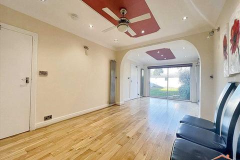 5 bedroom semi-detached house for sale, Clifton Avenue, Stanmore