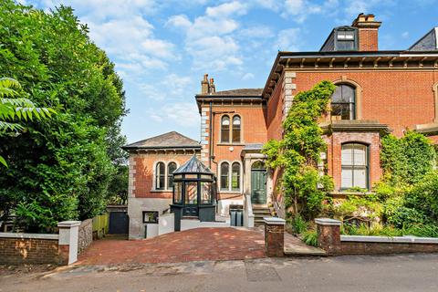 6 bedroom semi-detached house for sale, Wallands Crescent, Lewes, East Sussex