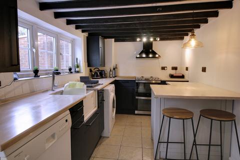 18 Ellingham Road, Attleborough, NR17 1YQ