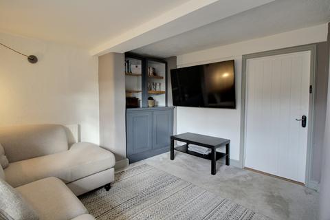 18 Ellingham Road, Attleborough, NR17 1YQ