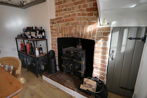 18 Ellingham Road, Attleborough, NR17 1YQ