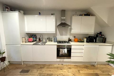 1 bedroom flat to rent, Birstall Road, London N15