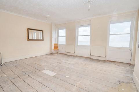 3 bedroom flat for sale, Wellington Crescent, Ramsgate, CT11