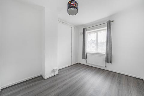 6 Bodmin Grove, Morden, SM4 5LU