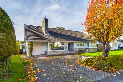 3 bedroom bungalow for sale, Earlsdon Way, Highcliffe, Christchurch, Dorset, BH23